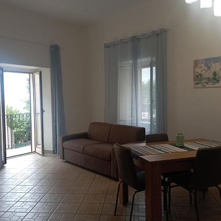דירות Maranola Casa Ines מראה חיצוני תמונה