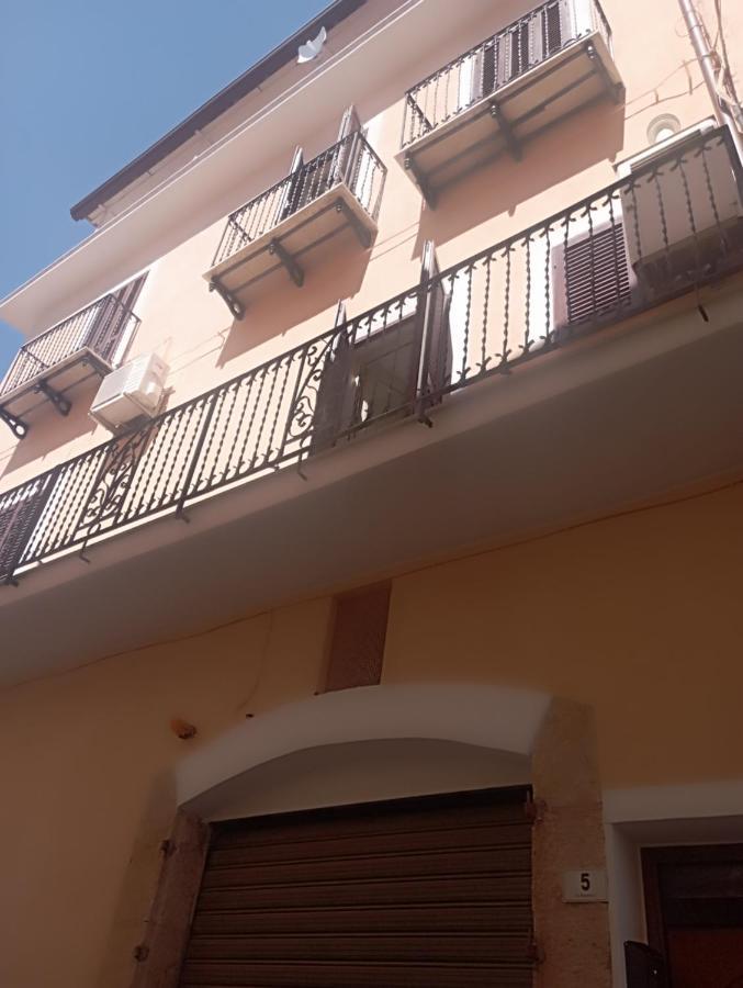 דירות Maranola Casa Ines מראה חיצוני תמונה
